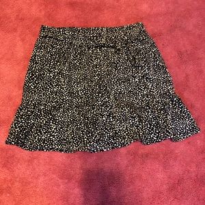 Black polka dot waist band skirt